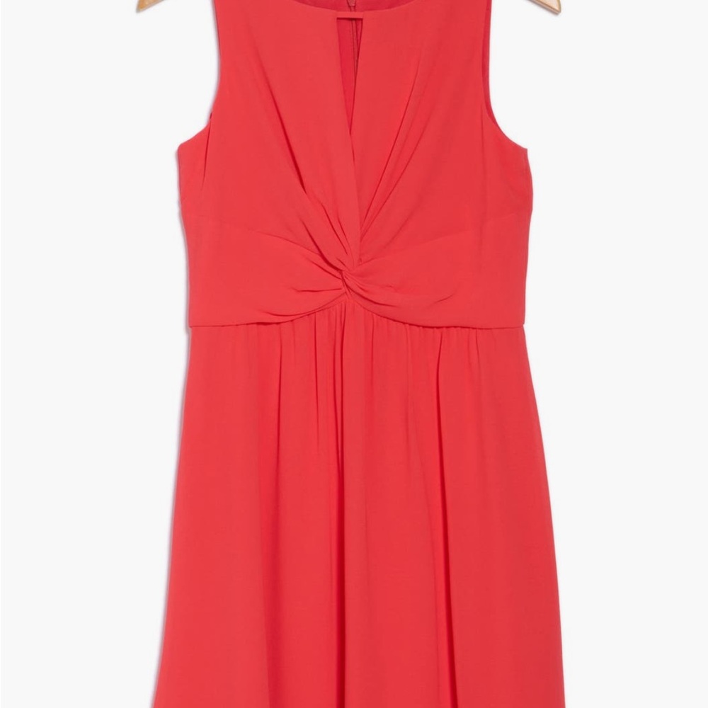 Vincent Camuto Elegant Strawberry Sleeveless Dress